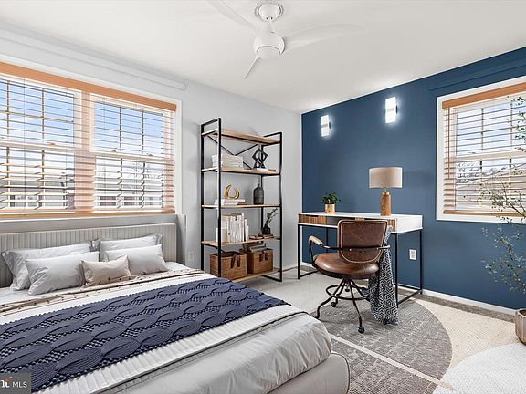 4th image of 8 Middleview Ct