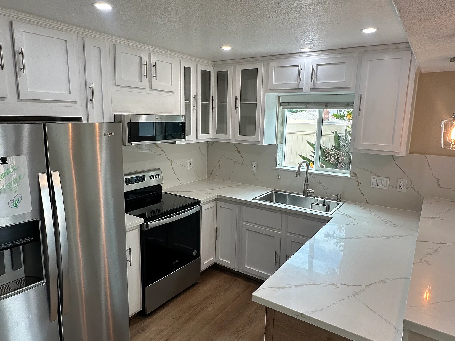 2 bed, 1.5 bath, 700 sqft, $3,075 — Photo 1