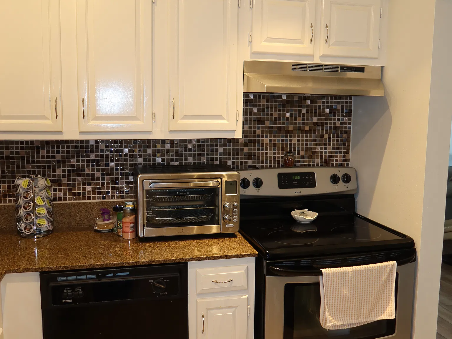 2 bed, 1131 sqft, $2,300 — Photo 1