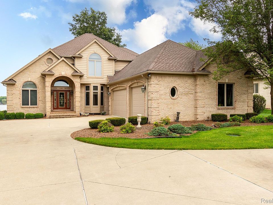 1st image of 2790 W Vero Dr
