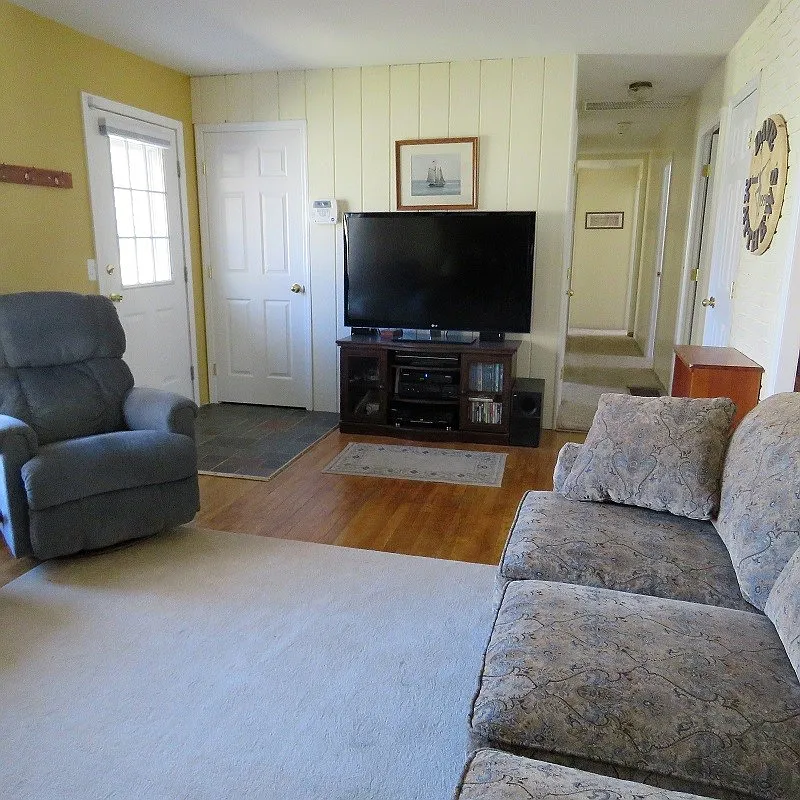 4 bed, 1400 sqft, $2,900 — Photo 2