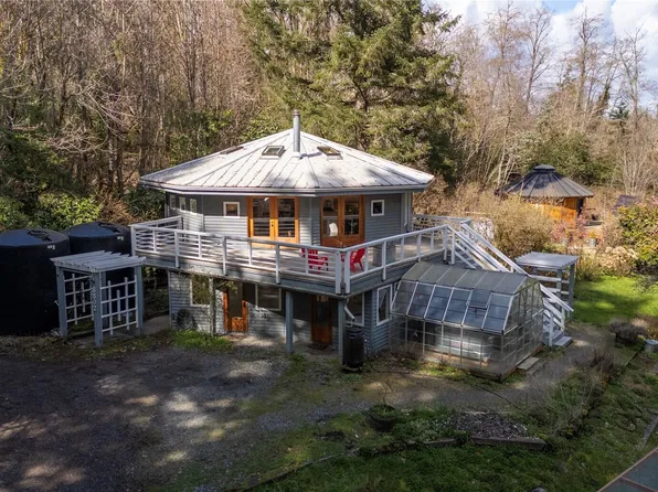 8802 SW Soper Road, Vashon, WA 98070