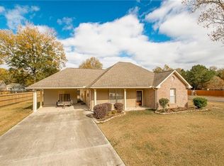18445 S Brookfield Dr, Ponchatoula, LA 70454