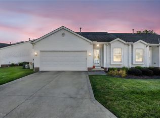 122 Win Dr, Willowick, OH 44095