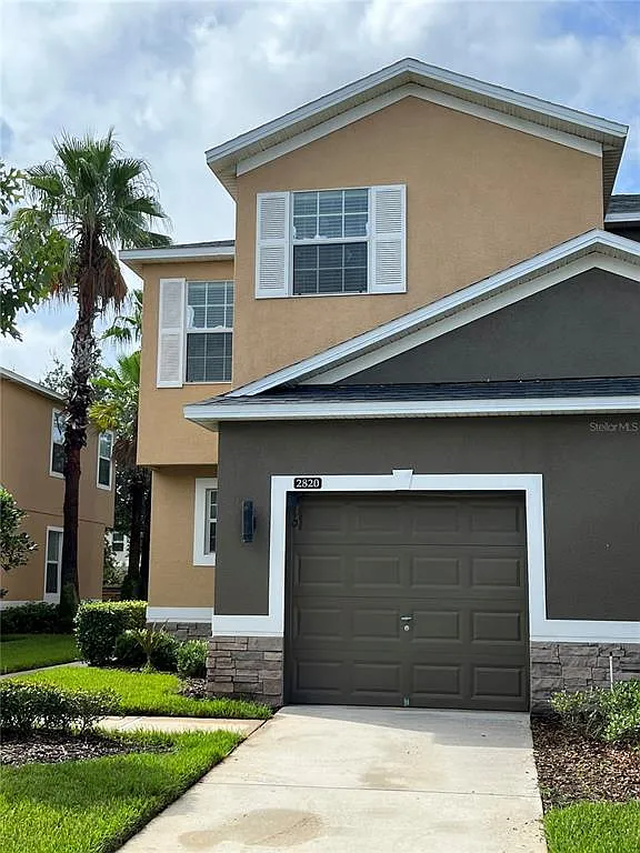 3 bed, 2.5 bath, 1882 sqft, $2,280 — Photo 1