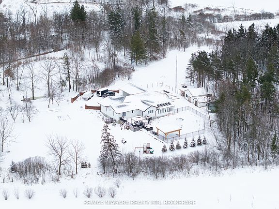 2nd image of 340 Roland Rd