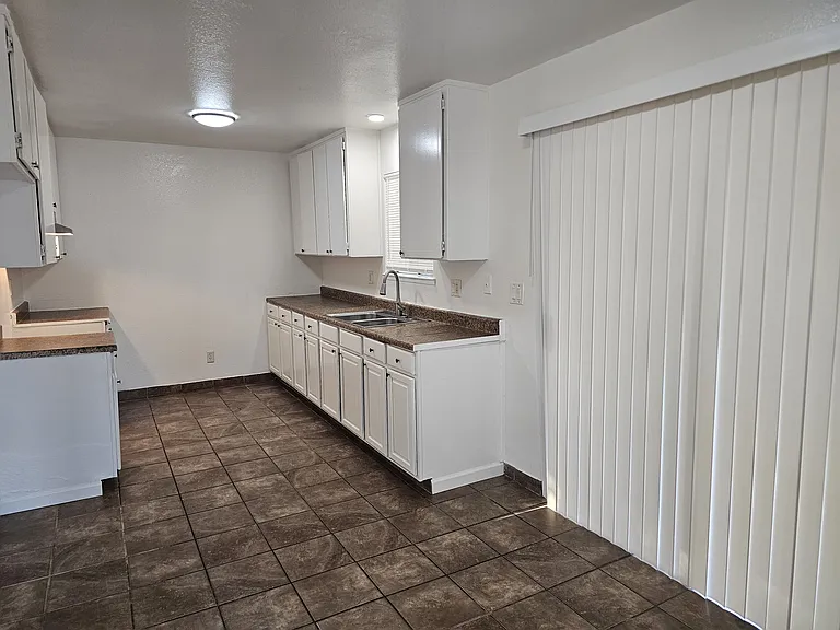 1824 Chambord Dr — Photo 3
