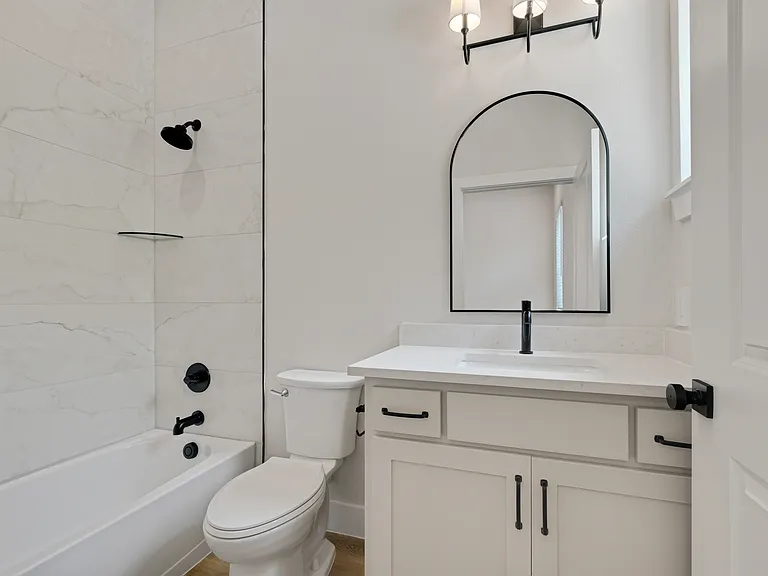 408 Foch St #100 — Photo 3