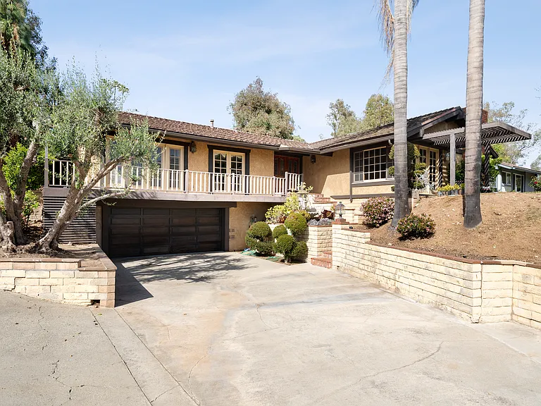 1557 E Puente St — Photo 10