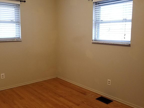 5th image of 3212 Edgar Ave