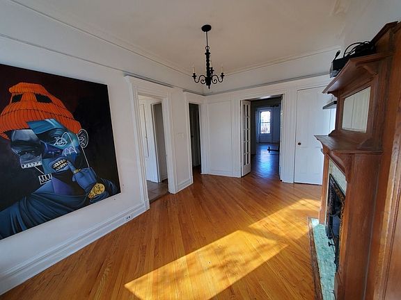 2nd image of 564 Putnam Ave #3