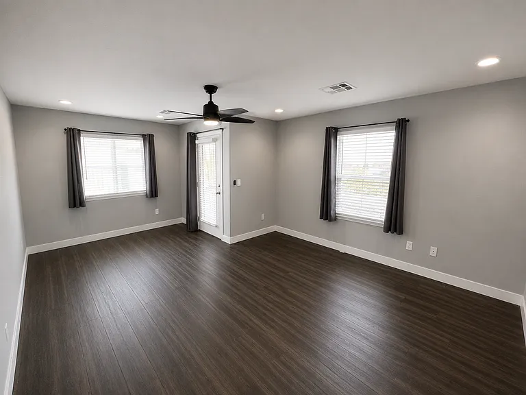 9401 Yellowshale St — Photo 17