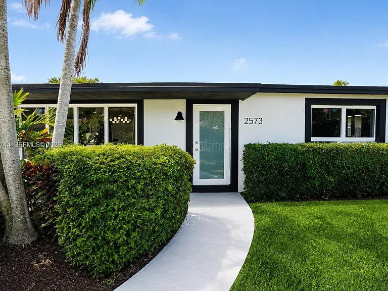 2573 Conroy Dr — Photo 47