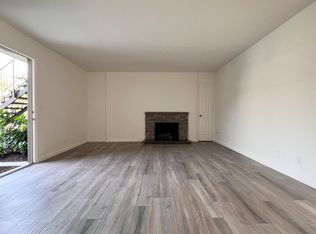 1350 N Cambridge St APT 9, Orange, CA 92867