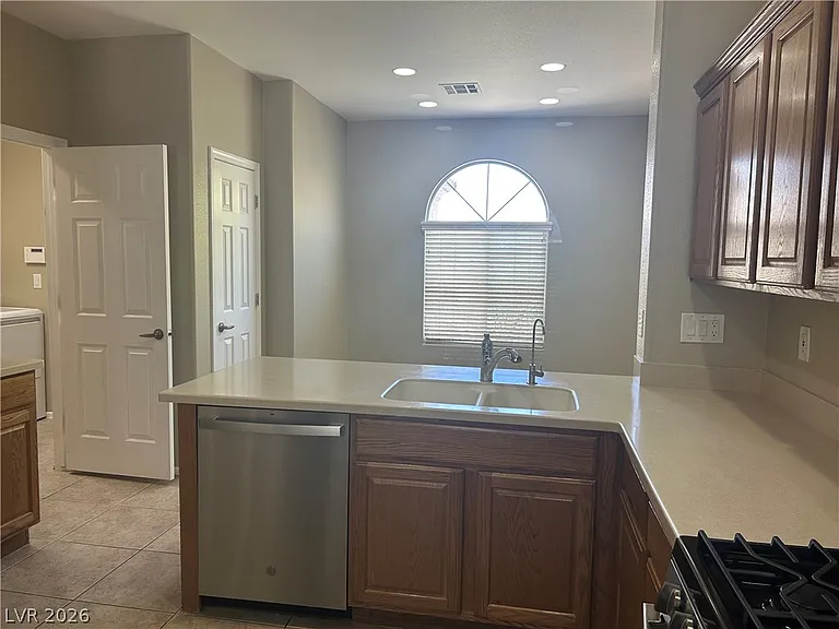11505 Crimson Rose Ave — Photo 8