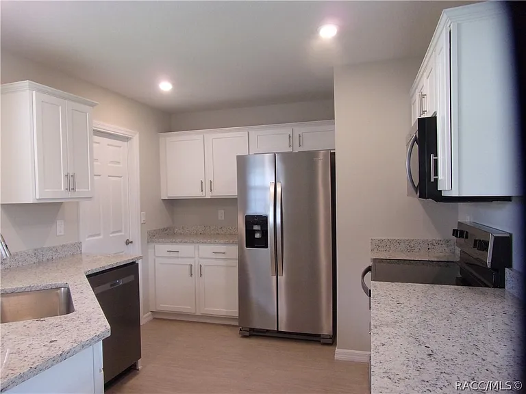 10494 S Drew Bryant Cir — Photo 6