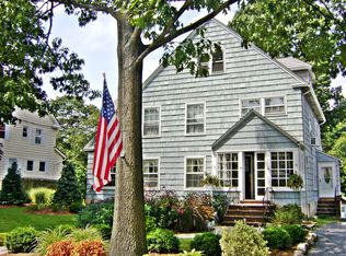 24 Woodland Pl, White Plains, NY 10606