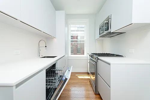 19 Forest St Photo 1