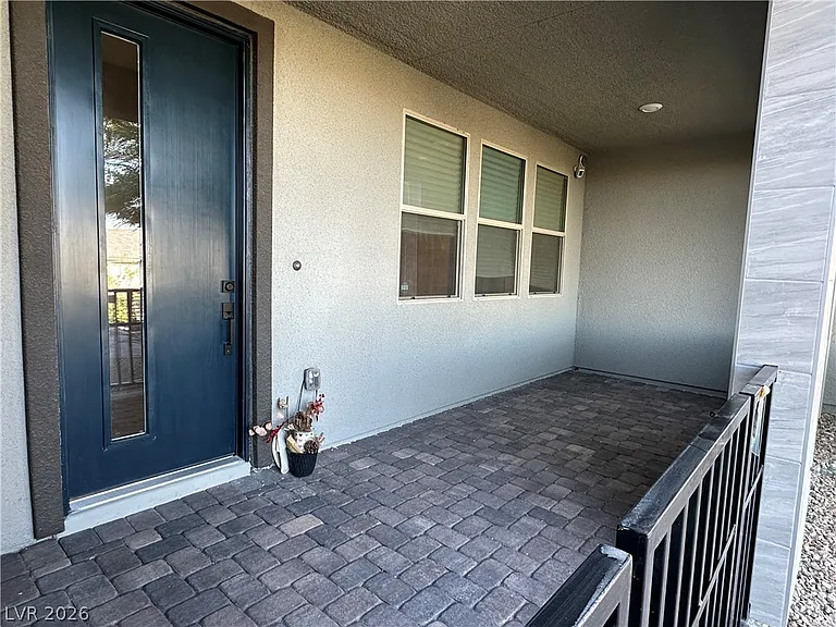 486 Granite Arch St — Photo 2