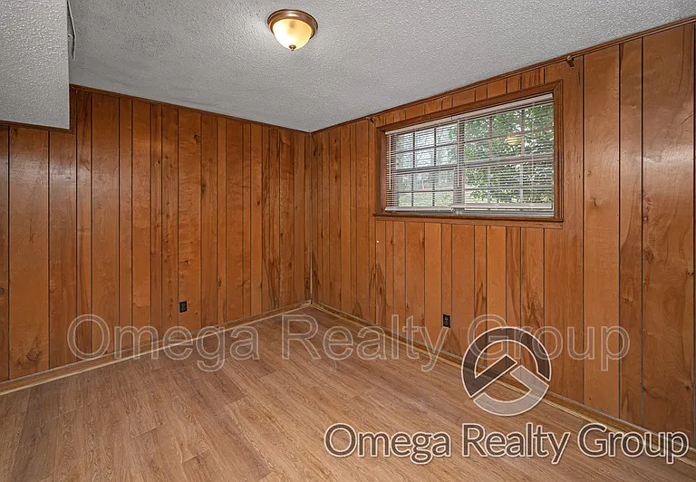1830 Christian St — Photo 38
