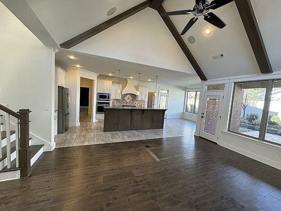 5th image of 21 S Prairie Dunes Dr