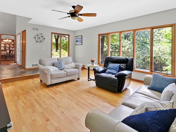 4th image of 29 Foxwood Road