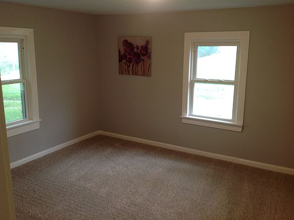 4th image of 8735 Lakeview Ave