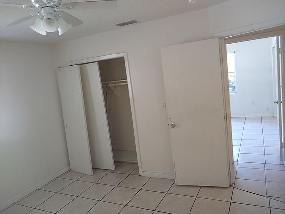3rd image of 100 SE 8th Dr