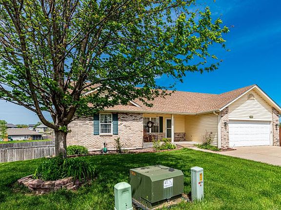3rd image of 3213 Gazelle Dr