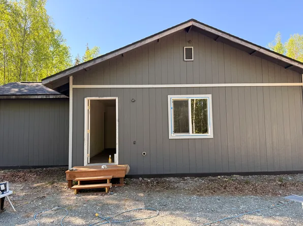 20452 W Susitna Pkwy, Wasilla, AK 99623