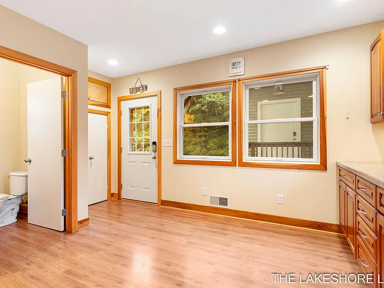 2341 Fern Walk — Photo 23