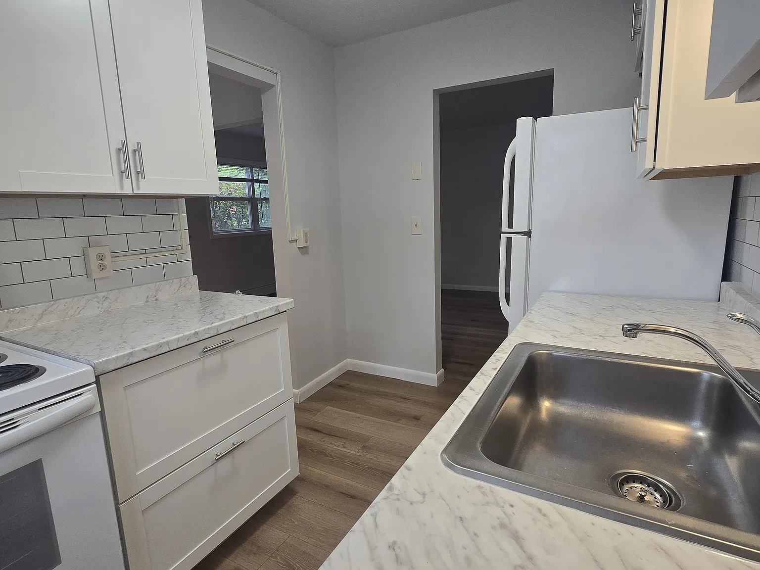 1 bed, 580 sqft, $1,600 — Photo 2