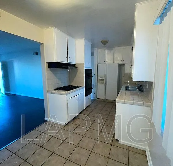 11185 Carson Dr #D — Photo 3