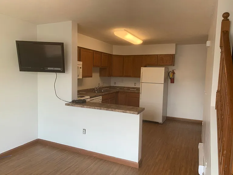 131 Spring Way — Photo 15
