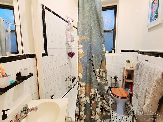 Rented by Ideal Properties Group | media 11