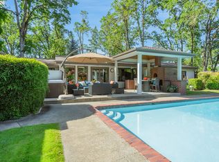 18 Ridgewood Dr, Roseburg, OR 97471