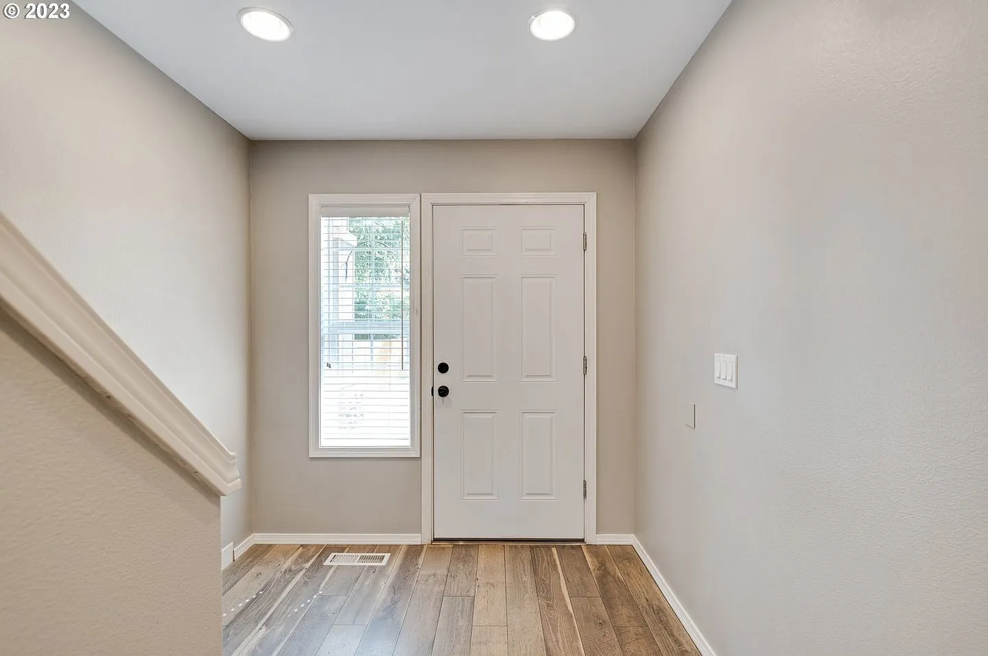 Stunning townhouse in Canby- 3 bed / 2.5 bath , garage, AC — Photo 3