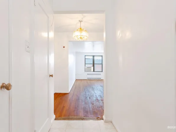 2620 East 13th Street image 1 of 12