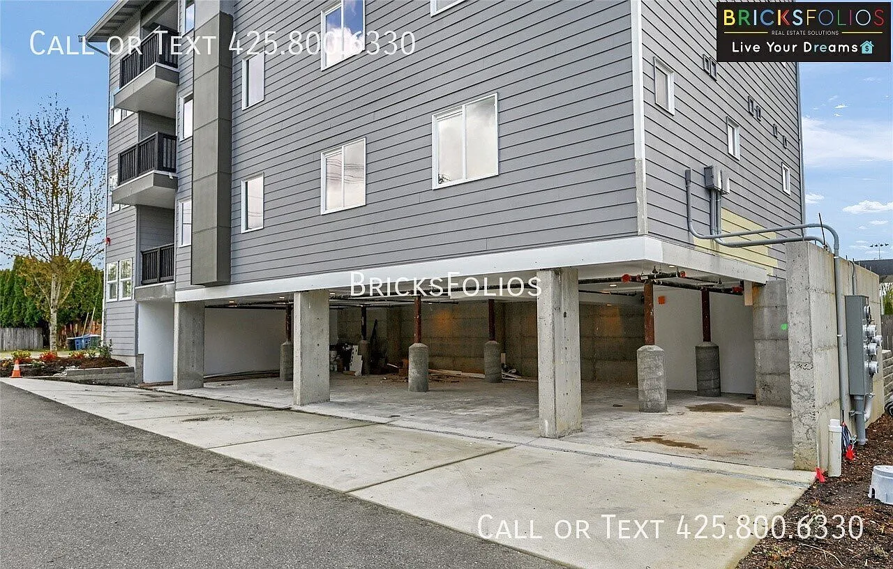 2 Bed | 2 Bath | Mini-Split A/C | In-Unit Washer & Dryer | Private Balcony — Photo 3