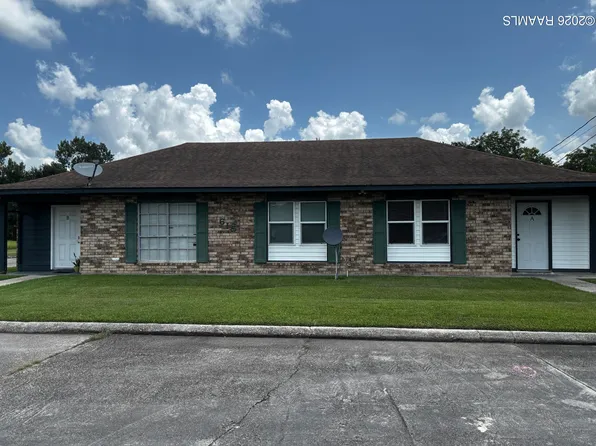 615 Yvonne St, New Iberia, LA 70560