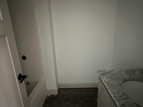 5th image of 99 Quarry Road