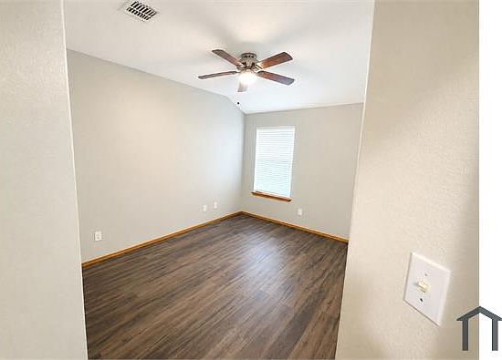 5th image of 10405 Devin Ln