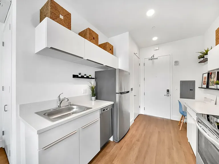 16819 S Normandie Ave — Photo 31