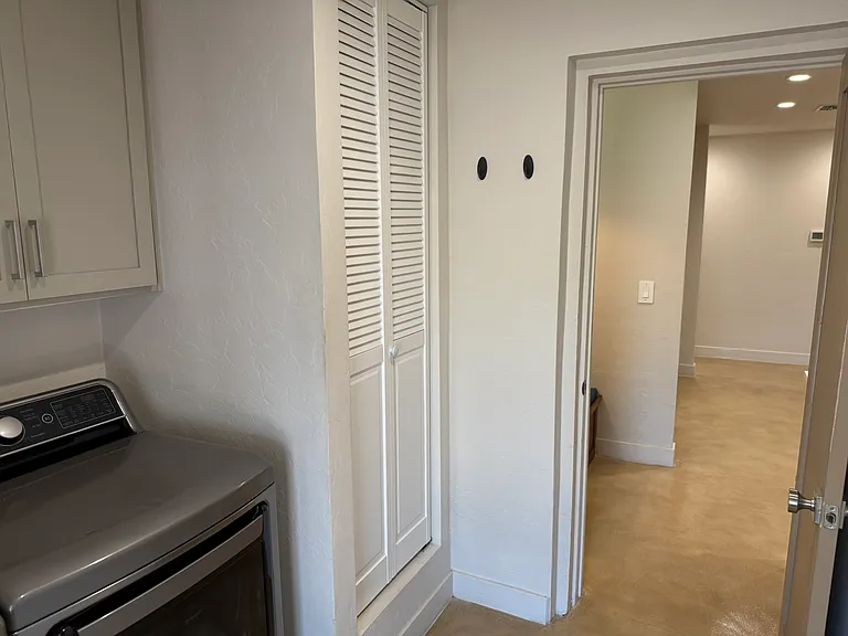426 S Stratford Dr — Photo 57