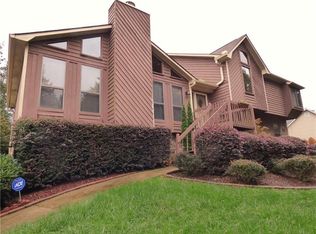 2742 Old Coach Rd, Duluth, GA 30096