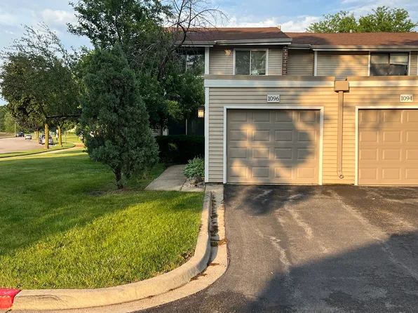 1096 Cascade Dr, Aurora, IL 60506