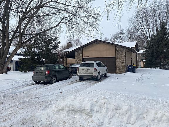 2nd image of 1002 156th St E
