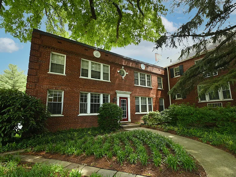 1802 Lee Hwy #93 — Photo 1