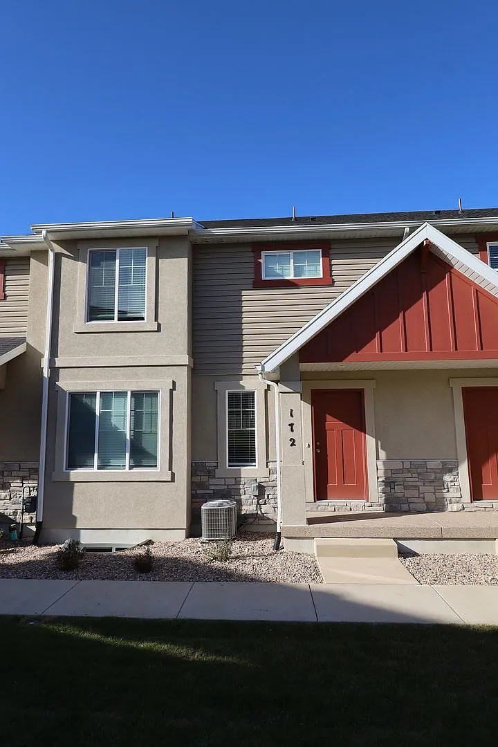 Holiday Move-In Special! Brand New Santaquin Townhomes — Photo 1