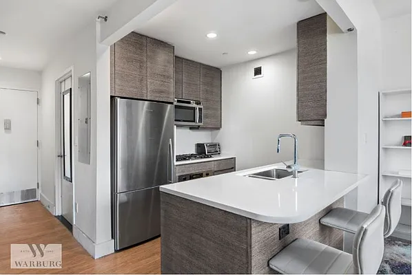 Rented by Warburg | media 1